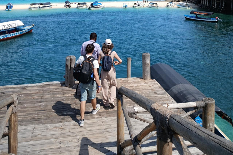 Sansibar: Gefängnisinsel, Salaam-Höhle &amp; The Rock RestaurantPRIVATE TOUR MIT TRANSFER