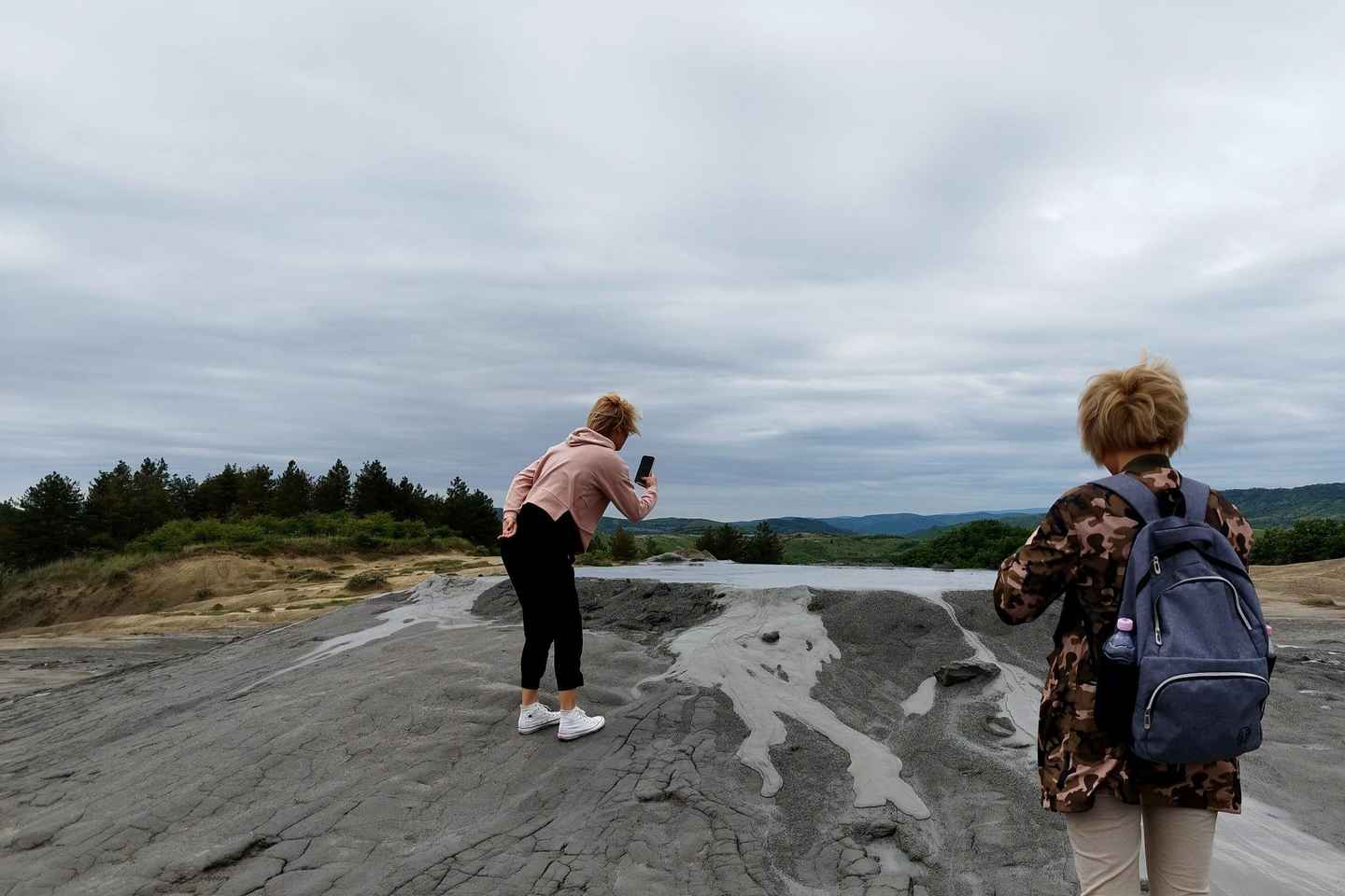 Buzau: Volcanes de Lodo, Montaña de Sal y Piedras Extrañas