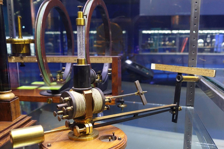 Chicago: Museum of Science & Industry Ticket & Audio Tour Museum of Science and Industry Audio Tour in Chinese