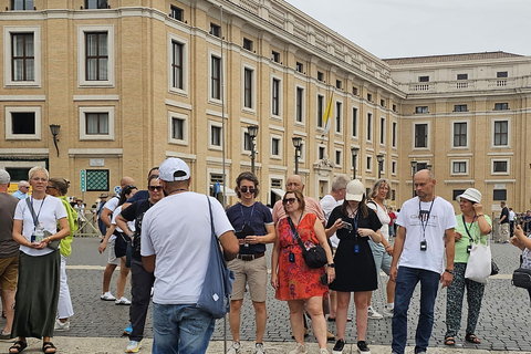 Roma: Tour da Basílica de São Pedro e Tumbas Papais com subida à CúpulaTour guiado em francês para grupos