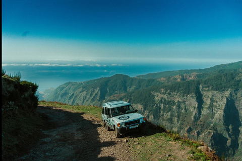 Madeira &quot;Mystery Tour&quot; heldag - privat 4x4-jeepHeldagstur till Madeira Mistery 4x4 - Privat