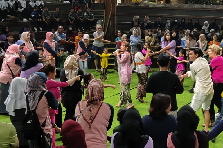 Bandung Countryside Tour: Waterfall, Rice Fields &amp; Culture