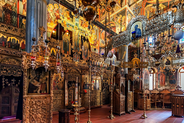 Atenas: Excursión de un día a los Monasterios y Cuevas de Meteora y opción de almuerzoVisita compartida en inglés con traslado en autobús y almuerzo