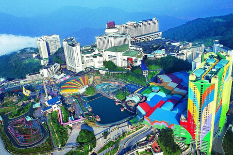 Excursión privada a Genting Highlands con góndola y parque cubiertoExcursión privada a Genting Highlands con góndola y parque interior