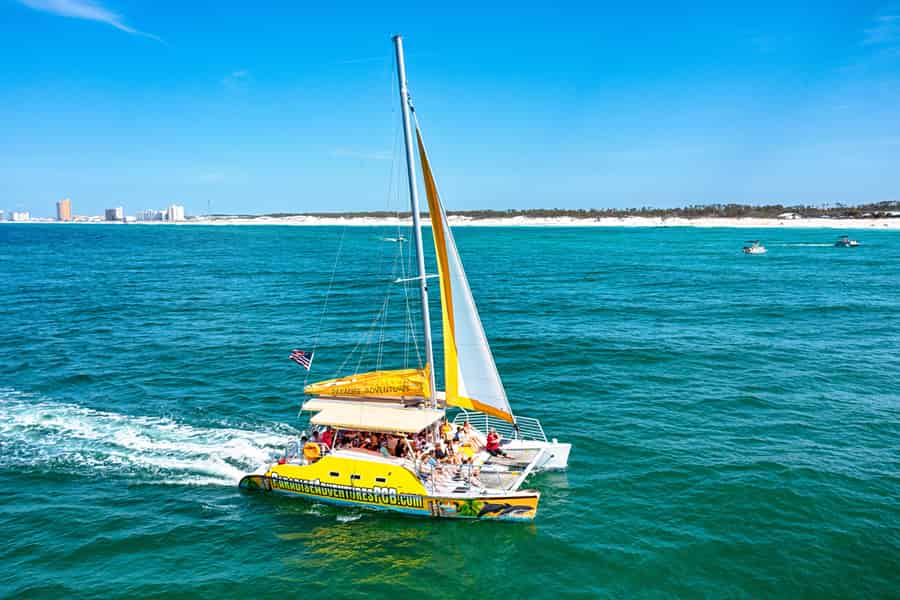 Panama City Beach: Shell Island Katamaran Schnorchel Tour. Foto: GetYourGuide