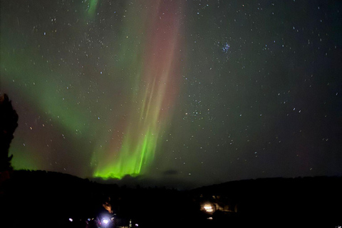Vanuit Saariselkä/Inari: Aurora-jachttour, kampvuur en snacksVanuit Saariselkä/Inari: op jacht naar het noorderlicht, kampvuur en snacks