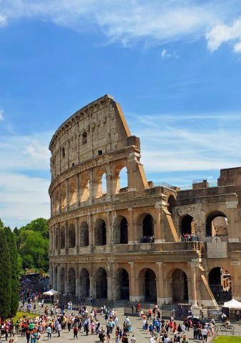 Visit Rome Colosseum Entrance and Spanish Guided Tour in Rome, Italy