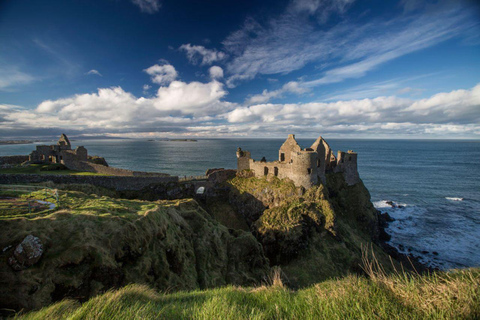 Giant's Causeway + Dark Hedges Day Tour