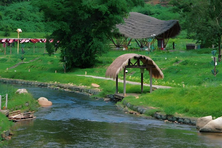 海南：亚湖梯田、黎族祠堂与徒步之旅海南：亚湖梯田、李氏宗祠与徒步之旅