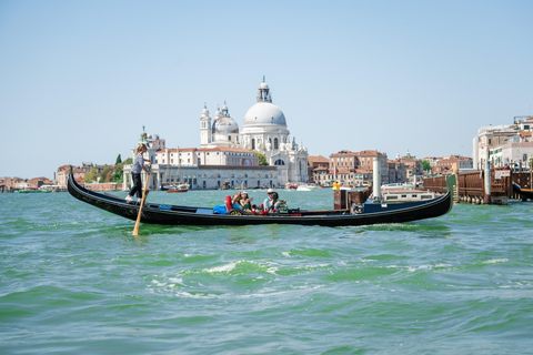 Venice: Fall in Love on a Private Grand Canal Gondola Ride