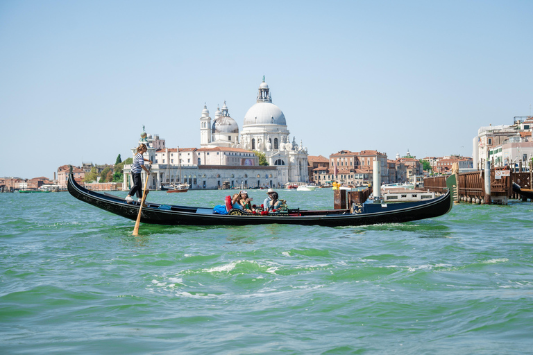 Venice: Fall in Love on a Private Grand Canal Gondola Ride