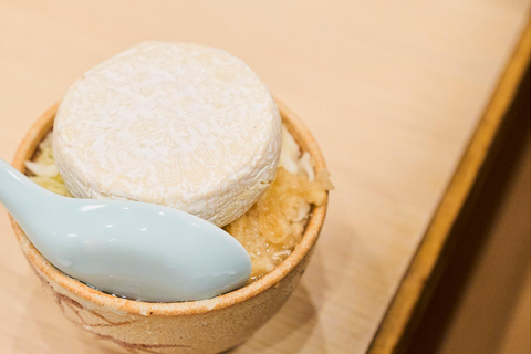 Tokyo: Asakusa Guided Food Tour with 12 Dishes & 3 Drinks