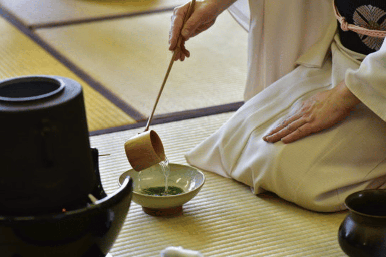 Kyoto: 45-Minute Tea Ceremony in a Traditional House