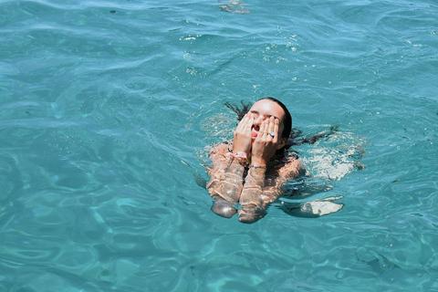 De Ajaccio: Passeio de barco com paragem para nadar em Anse de Cacao