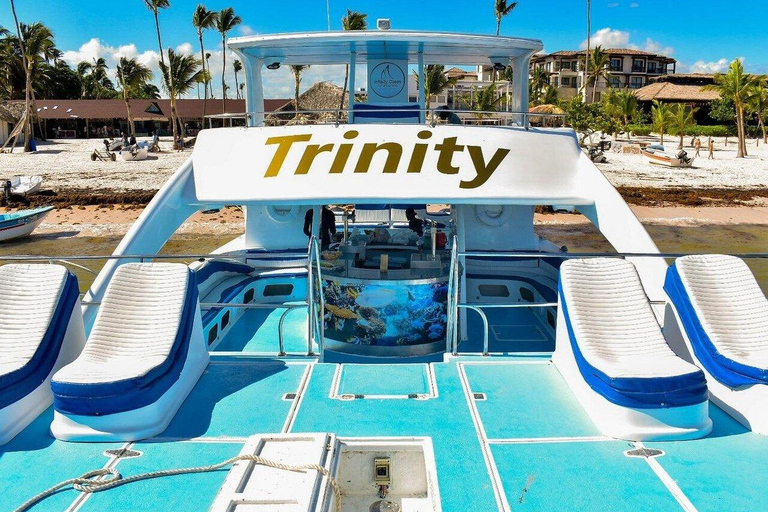 Punta Cana: Family Snorkeling or Party Boat Infinity Hip Hop Party Boat
