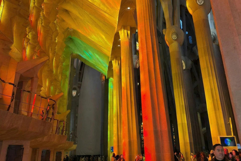 Barcelona: Sagrada Familia Skip-the-Line Guided Tour
