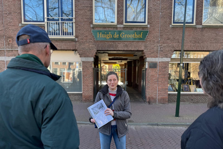 Delft: Hugo de Groot Walking Tour Private guided walking tour in Dutch