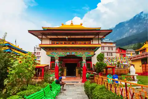 Heritage & Cultural Walking Tour Manali -Guided Walking Tour
