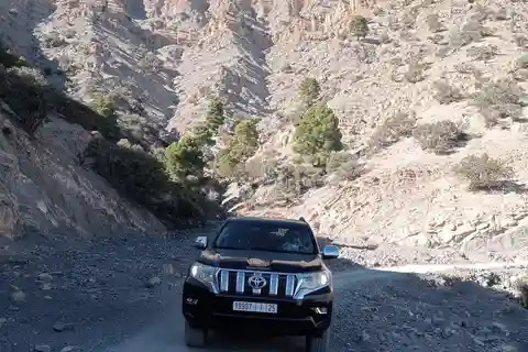 4-Days Moroccan desert & Atlas Mountain from Marrakech