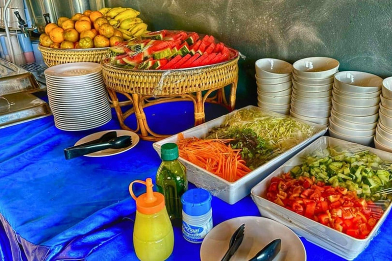 Från Chiang Mai : Vita och blå tempel och Lalita Cafe