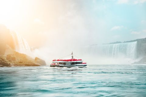 Niagara Falls, USA: American Side Tour & Maid of the Mist