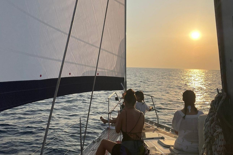 Mykonos : Croisière au coucher du soleil vers Rhenia, safari sur la plage, dînerCroisière sans transfert