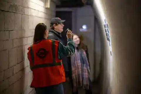 Londyn: Ukryta wycieczka metrem po tajnych peronach Holborn