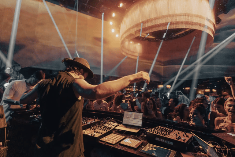 Kavos: 3 x Nightclub & Pool Party Pass