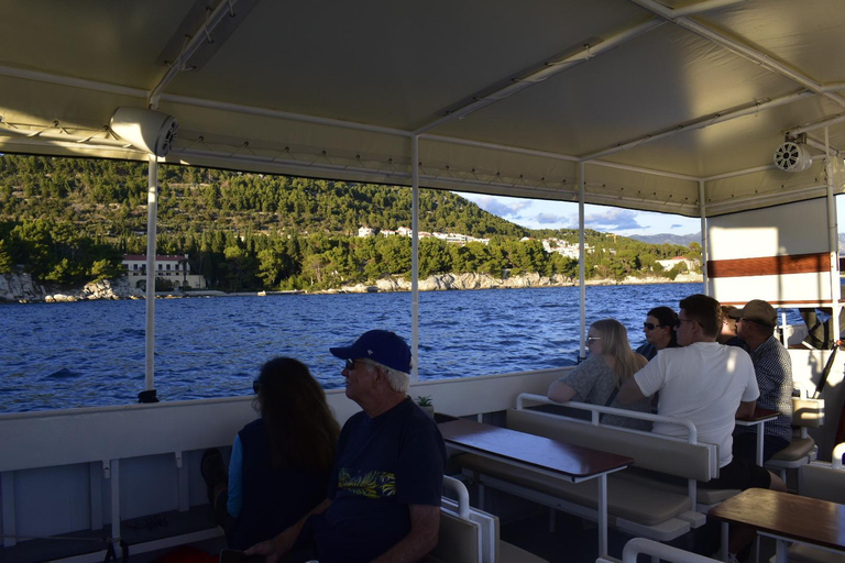 From Split: Evening Boat Tour with Sunset Views