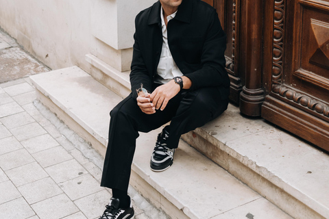 Bucharest: Essential Photo Session in the Charming Streets