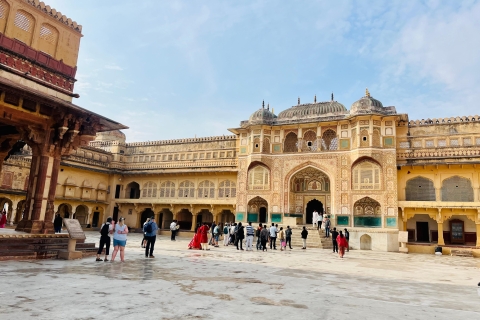 Jaipur: Tour guiado privado de todo el día por la ciudadTour con Coche Privado, Guía y Entradas