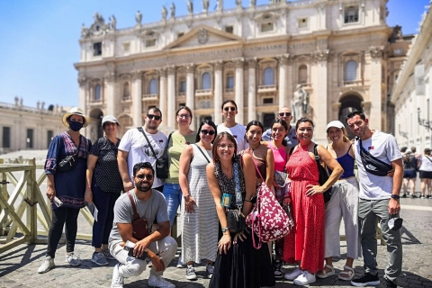 Ciudad del Vaticano: lo más destacado en grupos reducidosTour grupal en francés