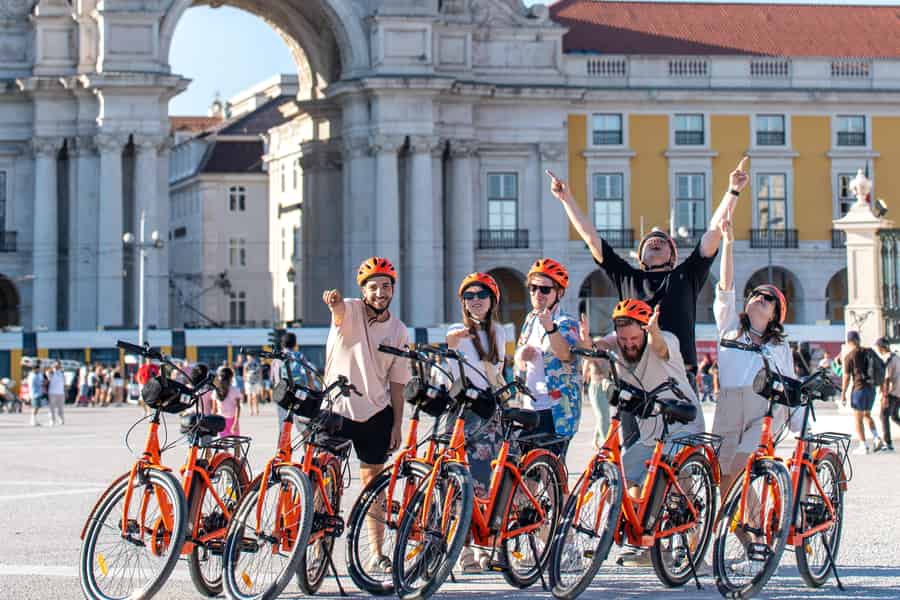 Lissabon: Geführte Tour per Fahrrad oder E-Bike mit Aussichtspunkten. Foto: GetYourGuide Lissabon: Geführte Tour per Fahrrad oder E-Bike mit Aussichtspunkten. Foto: GetYourGuide