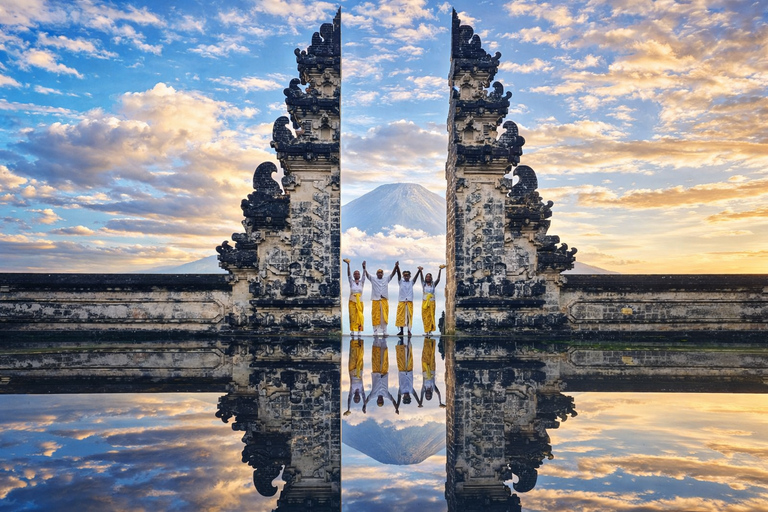 Bali: East Bali Highlights – Lempuyang & Virgin Beach