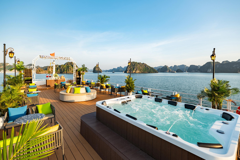 河内：下龙湾至兰哈湾 - 猫巴岛一日游从河内出发，乘坐豪华巴士（22 座）