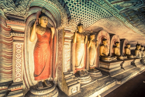De Kandy a Sigiriya - En Tuk Tuk - SigiriyaCaída de Sigiriya - En Tuk Tuk {Conductor - Danushka}