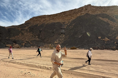 Hurghada: Hiking , dinner & stargazing Advanced hiking tour & camel ride