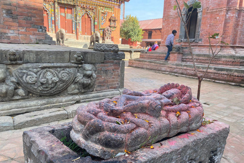Kathmandu: Changu Narayan UNESCO Temple Guided Tour