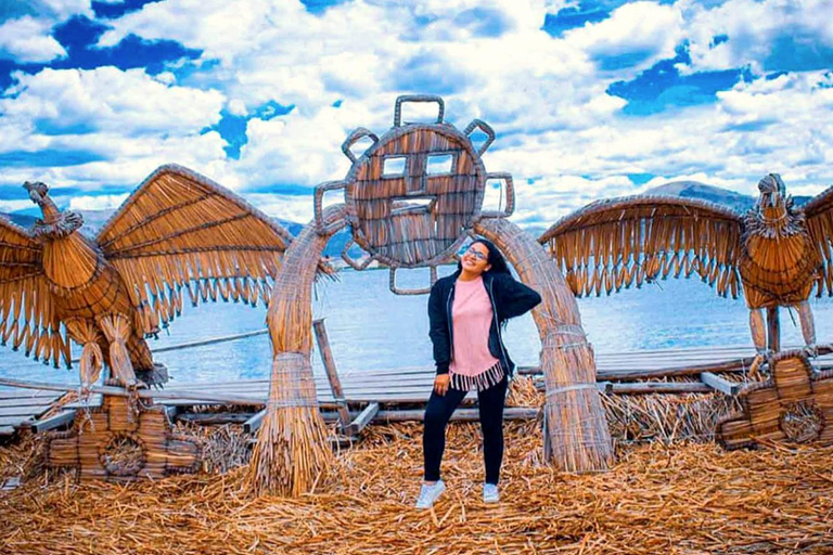 Tour delle isole galleggianti di Uros a Puno