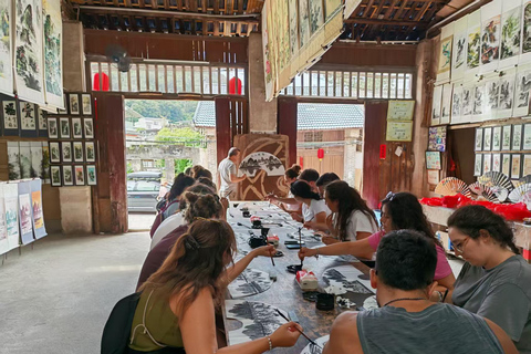 Guilin : la production et la peinture des éventails chinoisGuilin : La fabrication et la peinture des éventails chinois