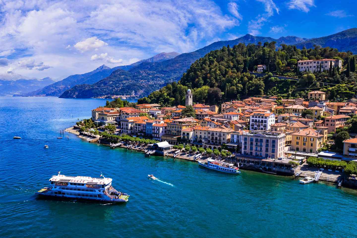 From Milan: Lake Como Cruise with Visits to Como & Bellagio