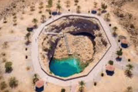 Wadi Shab & Bimmah Sinkhole... Oman's natural waterpools Wadi Shab & Bimmah Sinkhole...with Lunch