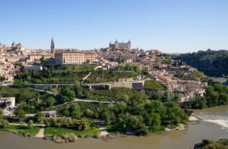 Ab Madrid: Tagestour nach Toledo, Escorial & Tal der Gefallenen