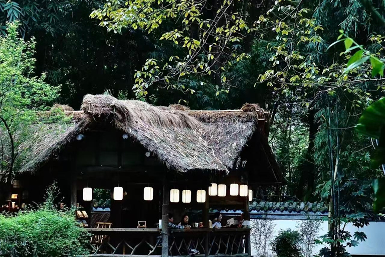 Chengdu: Du Fu Thatched Cottage Entry Ticket