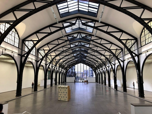 Berlin: Hamburger Bahnhof Ticket & In-App City Audio Tour