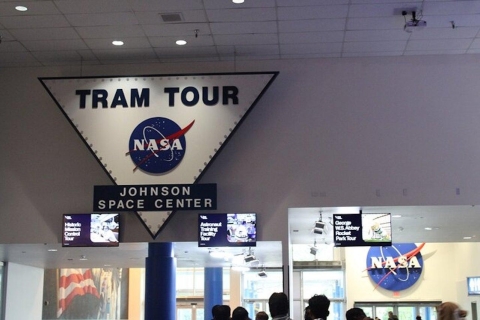Driving City Tour & NASA Space Center Admission with Shuttle Houston: Guided City Tour by Van and NASA Space Center Entry