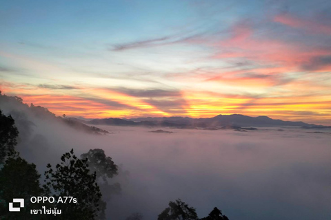 Khao Lak: Mare di nebbia sulla collina e alba a Khao Khai Nui