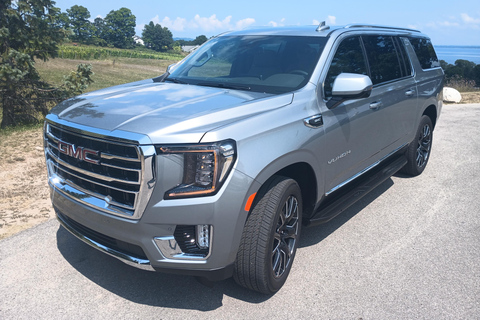 جولة النبيذ في مدينة ترافيرس سيتي القديمة بدون حافلات لكبار الشخصيات من جي إم سي سي يوكون