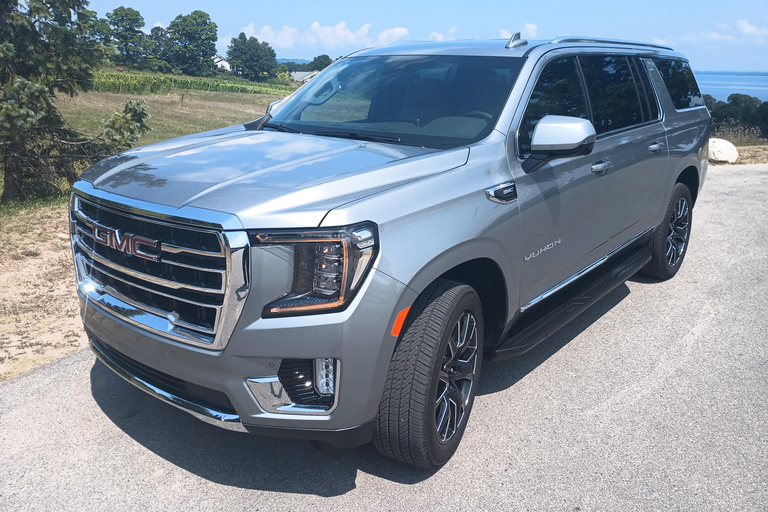 جولة النبيذ في مدينة ترافيرس سيتي القديمة بدون حافلات لكبار الشخصيات من جي إم سي سي يوكون