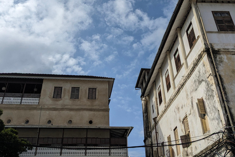 Stone Town: Stadtrundgang mit kulturellem MusikerlebnisStone Town: Spaziergang mit Mittagessen